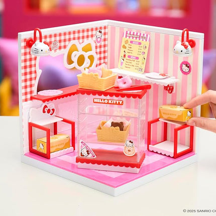 MGA's Miniverse Make It Mini Spaces Hello Kitty - Building Set, Customise, DIY Crafts, Rooms, Hobby, Collectors, Display, NOT Edible, For Collectors and Kids Ages 8+