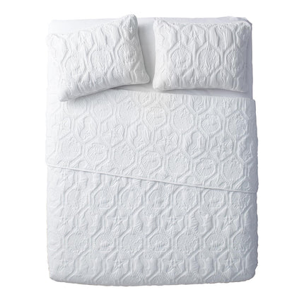 VCNY Home 3-Piece King Quilt Set – Lightweight Embossed Microfiber Bedding with Coastal Sea Life Pattern and Matching Shams, Soft Fade-Resistant Beach Style Decor, Shore White