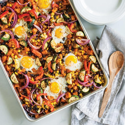 Nordic Ware Naturals Baker's Half Sheet Pan, Aluminium Baking Sheet with Superior Heat Conductivity, Premium Bakeware Made in The USA, Silver
