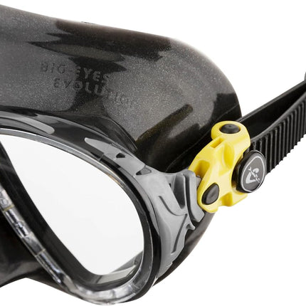 Cressi Big Eyes Evolution Snorkel Mask - Adult Snorkel Set & Quick-Adjust Buckles - Silicone Skirt & Scuba Ready - Low-Volume Scuba Mask - Dark Yellow - One Size