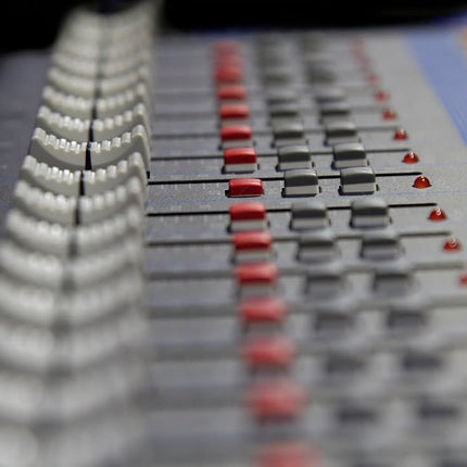 Yamaha MG20 20-Input 6-Bus Mixer
