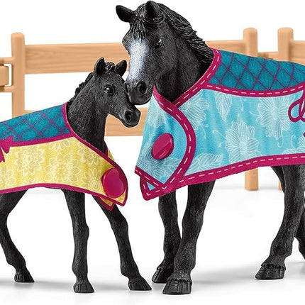 Schleich Horse Club - 34Pc Horse Stall With Mare And Foal - Kids 5+ | 42611