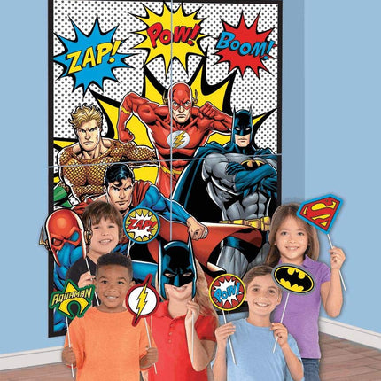 Justice League Heroes Unite Scene Setter & Photo P
