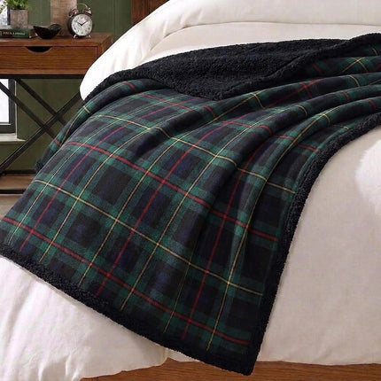 Eddie Bauer - Throw Blanket, Super Soft Reversible Cotton Flannel Sherpa Bedding, Ideal Christmas & White Elephant Gifts, Cozy Plaid Home Decor (Pine Tartan, Throw)
