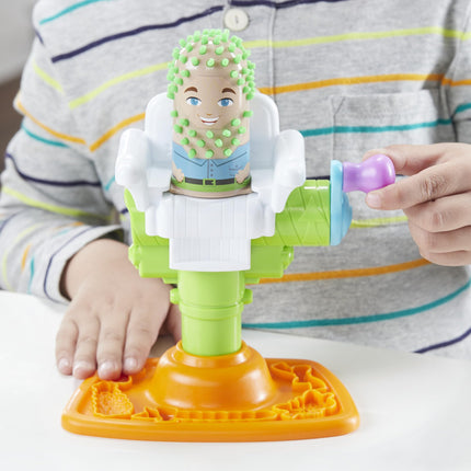 Set de peluquería Play-Doh Buzz 'n Cut Fuzzy Pumper, zumbador eléctrico, 5 botes de plastilina de 56 gramos, juguetes para preescolares, regalos de Navidad para niñas y niños, edades de 3 años en adelante (exclusivo de Amazon)