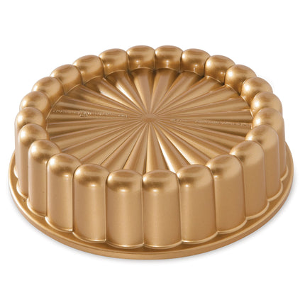 Molde Charlotte de Nordic Ware, Talla Única, Dorado
