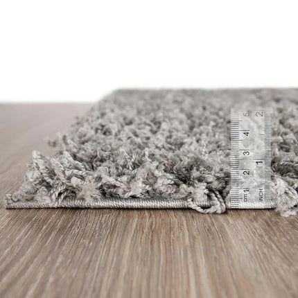 Alfombra de área de la colección Solo Solid Shag de Unique Loom - Alfombra moderna de felpa exuberante y suave (4' 0 x 6' 0 Rectangular, Gris Nube)