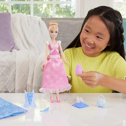 Mattel Disney Princess Cinderella Fashion Doll with 2 Storytelling Looks