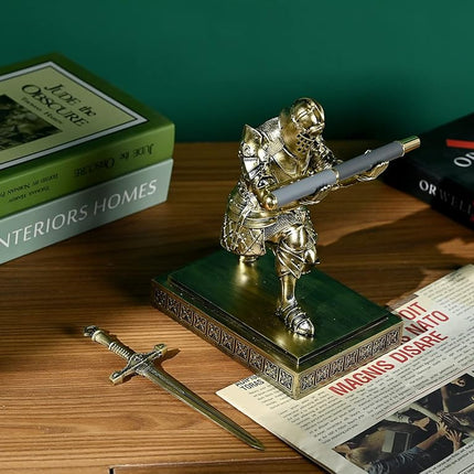 HDMbigmi King's Guard Knight Pen Holder Pen Stand Desk Organizers and Accessories Resin Pencil Holder for Office and Home (Bronze)