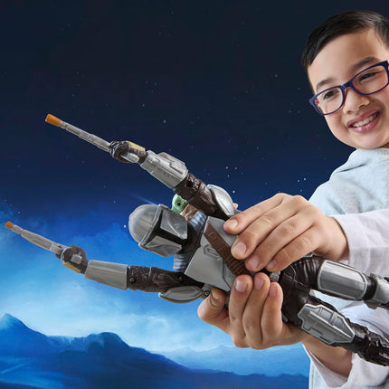 Star Wars The Mandalorian & Grogu Bounty Blaster, 28-cm Action Figure with Sound Effects & Phrases, Interactive Toys for Boys & Girls Ages 4+ - English version