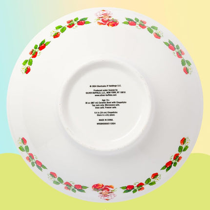 Silver Buffalo Strawberry Shortcake Vintage Berries and Polka Dots 30oz Ceramic Ramen Bowl with Chopsticks