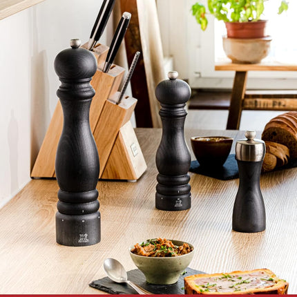 PEUGEOT - Paris u'Select 30 cm Pepper Mill - 6 Predefined Grind Settings - Made with PEFC Certified Wood - Made in France - Graphite Finish