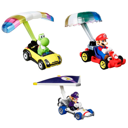 Hot Wheels Super Mario Character Car Paquetes de 3 vehículos con 3 coches de personajes en 1 set, regalo para niños y coleccionistas a partir de 3 años, HDB38