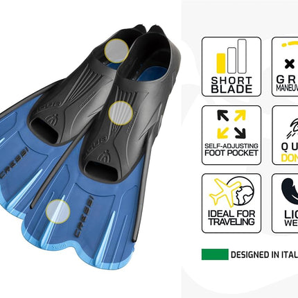 CRESSI Agua Short Fins Blue 10/11 (45/46 EU) - Self Adjusting Short Fins for Diving, Apnea, Snorkeling and Swimming, Blue, 10/11 (45/46 EU)