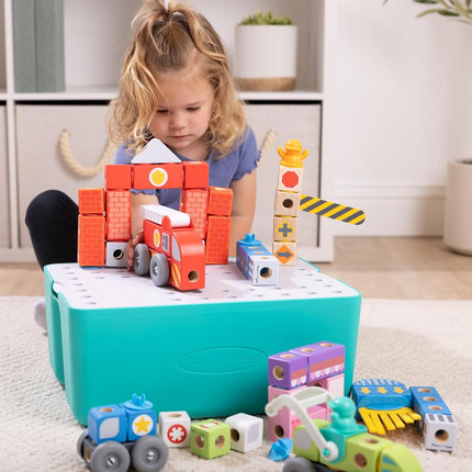Melissa & Doug Blockables™ Deluxe City Snap and Play, Mix and Match Connectable Wooden Building Blocks Set with Storage Bin and Play Lid (122 Pcs) Ages 2 to 7- FSC Certified