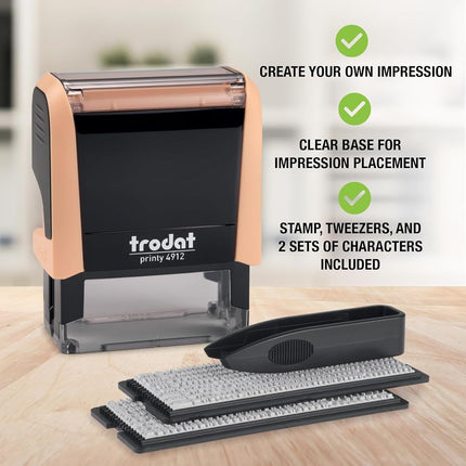 Trodat Printy 4912 Kit de Tampon en Crème Pastel à Composer Soi-Même – 4 Lignes de Texte, Empreinte 47 x 18 mm, Allemand, Pince à Épiler, Tampon Encreur Noir et Jeu de Lettres et Chiffres en Deux Tailles Inclus