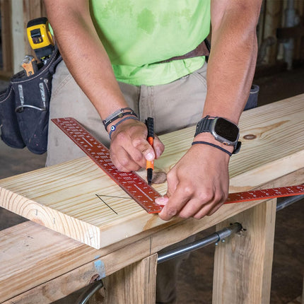 Klein Tools 935FSQ Framing Square, 24-Inch x 16-Inch, L Shape Carpenter Woodworking Tool with Laser Etched Rafter Tables and Octagon Scales