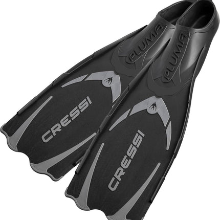 Cressi Adult Pluma Fins - Fluid Flutter Swimming Fins - Polypropylene Flippers - Snorkelling & Freediving Use - Dark - 7/8