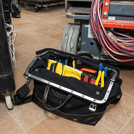 Tool Bag, Large 40.6 cm Deluxe Canvas Tool Bag and Organizer with 13 Pockets and Shoulder Strap, Black Klein Tools 510216SPBLK