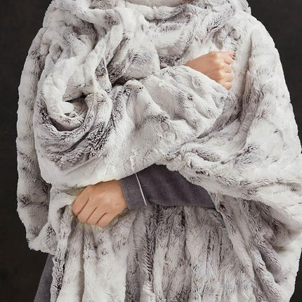 Beautyrest Zuri Reversible Faux Fur to Mink Electric Blanket, Auto Shut Off, Virtually Zero EMF, Multi Heat Setting, UL Certified, Machine Washable, Grey/Blue Throw 50x70