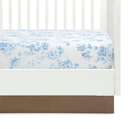 Sábanas ajustables para cuna Delta Children para niñas y niños - Sábana para cuna 100% algodón orgánico para cunas estándar y colchones para niños pequeños - 28x52 pulgadas - Certificación GOTS (Paquete de 2), Blue Botanicals
