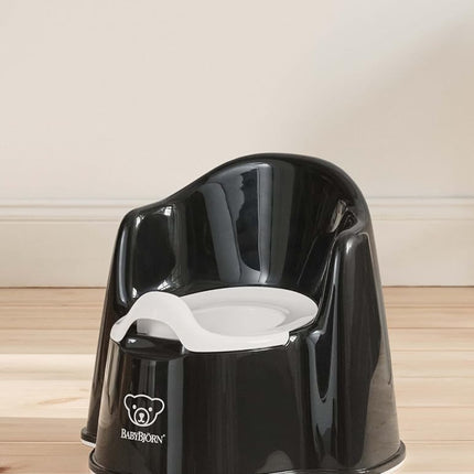 BabyBjörn Potty Chair, Black/White Potty Training Toilet, Easy-to-Clean, Removable Inner Potty, Non-Slip