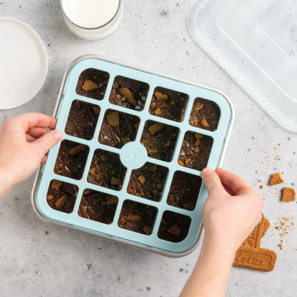 Nordic Ware Brownie Buddy Kit, 9-Inch Square Pan with Plastic Slicer and Lid