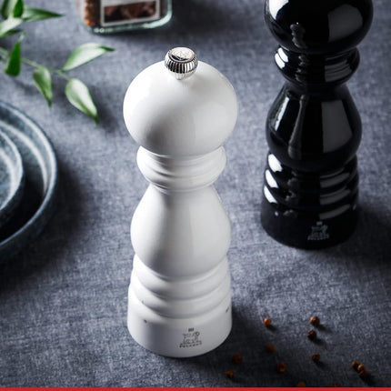 PEUGEOT - Paris u'Select 22 cm Salt Mill - 6 Predefined Grind Settings - Made With PEFC Certified Wood - Made In France - White Laquered Colour