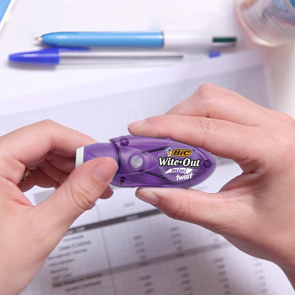 Cinta correctora BIC Wite-Out Brand Mini Twist, 8 metros, paquete de 2 unidades de cinta correctora blanca, cinta resistente a roturas rápida, limpia y fácil de usar, material de oficina o escolar
