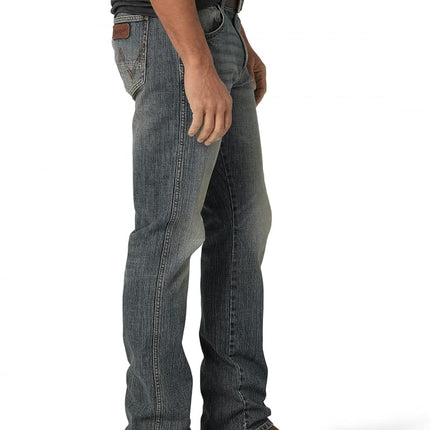 Wrangler Jean Retro de Hombre Corte Ajustado Pierna Recta, Elástico Dark Knight, 42W x 34L