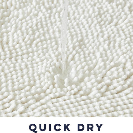 Tapis de bain antidérapant, tapis de salle de bain blanc, grand tapis de couloir en chenille lavable, ultra-doux et absorbant, en microfibre à séchage rapide pour le sol de douche par Casual Living, 24 x 60 pouces, blanc