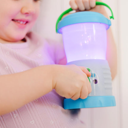 Melissa & Doug Let�s Explore� Light & Sound Camping Lantern Play Set | Light and Sound Toy for kids | 3 and Above | Gift for Boys or Girls