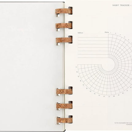 Moleskine Academic Monthly Planner 2023 -2024, 12-Month Weekly and Monthly Diary, University Agenda with Hard Cover, Size Large 15 x 21 cm, Black