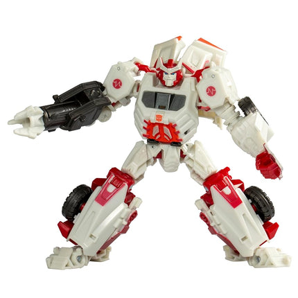 Transformers Toys Studio Series Voyager War for Cybertron 09 Gamer Edition Ratchet, 6.5-inch Converting Action Figure, 8+