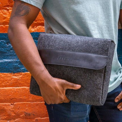 Freewrite Sleeve for Freewrite Smart Typewriter, Protective Felt & Leather Sleeve with Soft, Non Scratch Lining