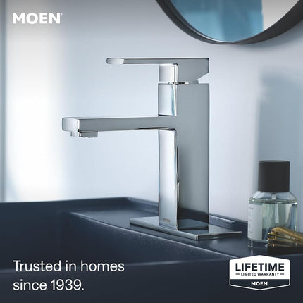 Moen Revyl - Grifo monomando cromado para lavabo de baño moderno con placa de cubierta opcional y conjunto de desagüe con resorte, 84771