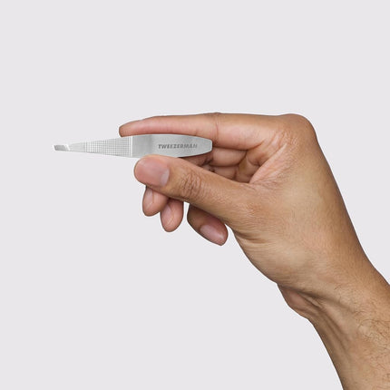 Tweezerman Wide Grip Slant Tweezer