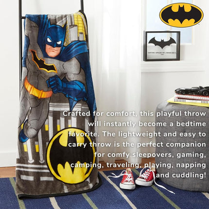 Franco Batman DC Comics Kids Bedding Super Soft Silk Touch Throw, 40 in x 50 in, (Official Licensed Product)