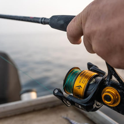 PENN Spinfisher VII Spinning Reel, Fishing Reel, Sea Fishing Reel With IPX5 Sealing That Protects Against Saltwater Ingression, Caters for different Species, Unisex, Black Gold, 3500