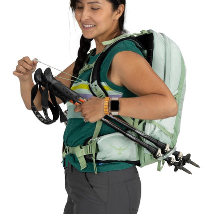 Osprey Women's Tempest 11 Lightweight Hiking Backpack, Frosty Mint Green/Botanica, One Size