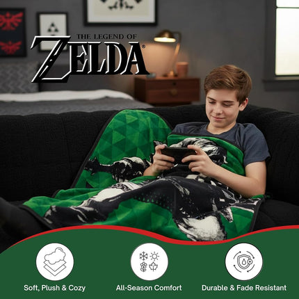 Franco Collectibles The Legend of Zelda Retro Video Game Bedding Super Soft Micro Raschel Throw, 46 in x 60 in, (Official Licensed Product)