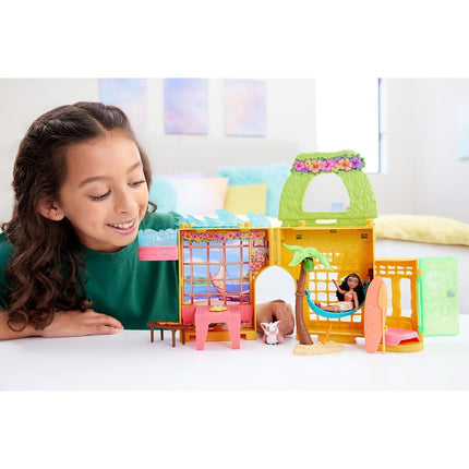 Juguetes Disney Princess de Mattel, Casa de muñecas apilable Moana Storytime con la pequeña muñeca Moana, 1 amigo animal y 9 accesorios, inspirada en la película de Disney, JDP58