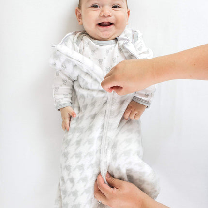 SwaddleDesigns Microfleece Sleeping Sack with 2-Way Zipper, Puppytooth, Black, 0-6MO
