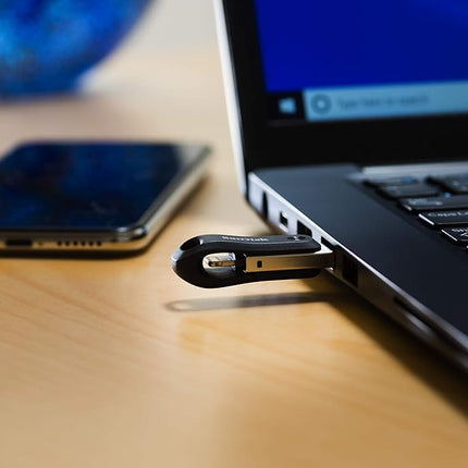 SANDISK iXpand Flash Drive Go 128GB, Lightning & USB-C Connectors