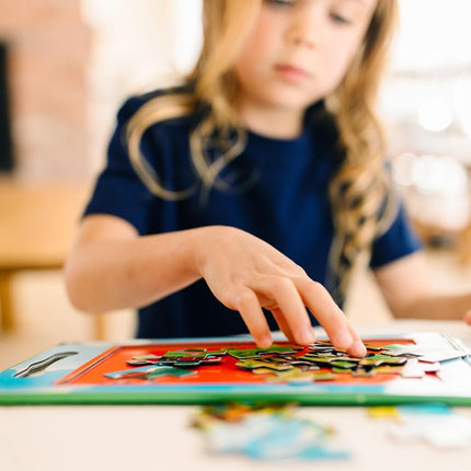 Melissa & Doug Take-Along Magnetic Jigsaw Puzzles Travel Toy � On The Farm (2 15-Piece Puzzles)