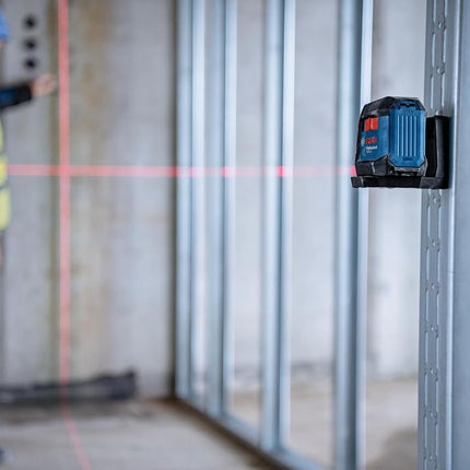 BOSCH GLL50-20 50 Ft Self-Leveling Cross-Line Laser, Includes Integrated Magnetic Mount & 2 AA Batteries