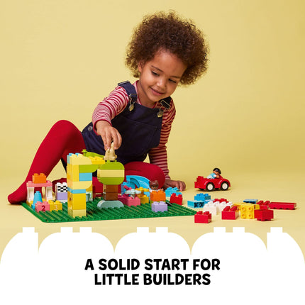 LEGO DUPLO Placa base verde – Cimiento de 24x24 espigas para que los niños pequeños construyan, jueguen y exhiban sus creaciones de ladrillo – Juguete de construcción de placa base para niños – 10980