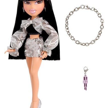 Bratz Charmz Jade - Fashion Doll with Collectible Charm Bracelet, Includes Outfit & Accessories, Comes in a Display-Worthy Packaging, Customise and Collect