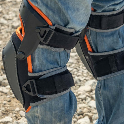 Klein Tools 60491 Hinged Knee Pads Heavy Duty Gel Foam Protectors with Quick Release Buckle and Thigh Strap - Black