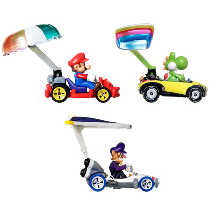 Hot Wheels Super Mario Character Car Paquetes de 3 vehículos con 3 coches de personajes en 1 set, regalo para niños y coleccionistas a partir de 3 años, HDB38